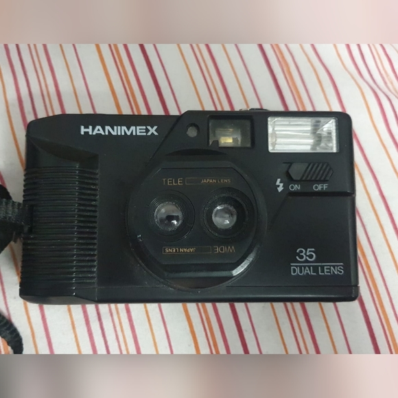 Hanimex 35DL Dual Lens 35mm Film Camera Point & Shoot (working)-flash not work - Picture 1 of 4